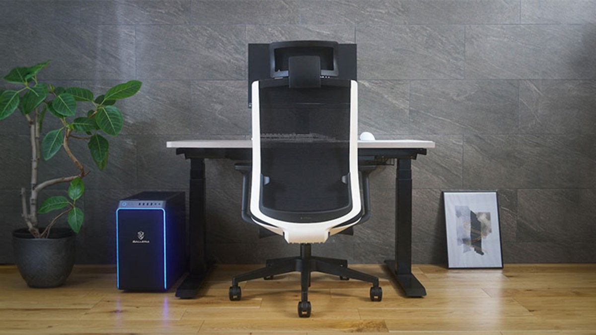 Web記事の会社が、家具メーカーになった日 ― ゲーミングチェア「AIM chair」誕生の記録